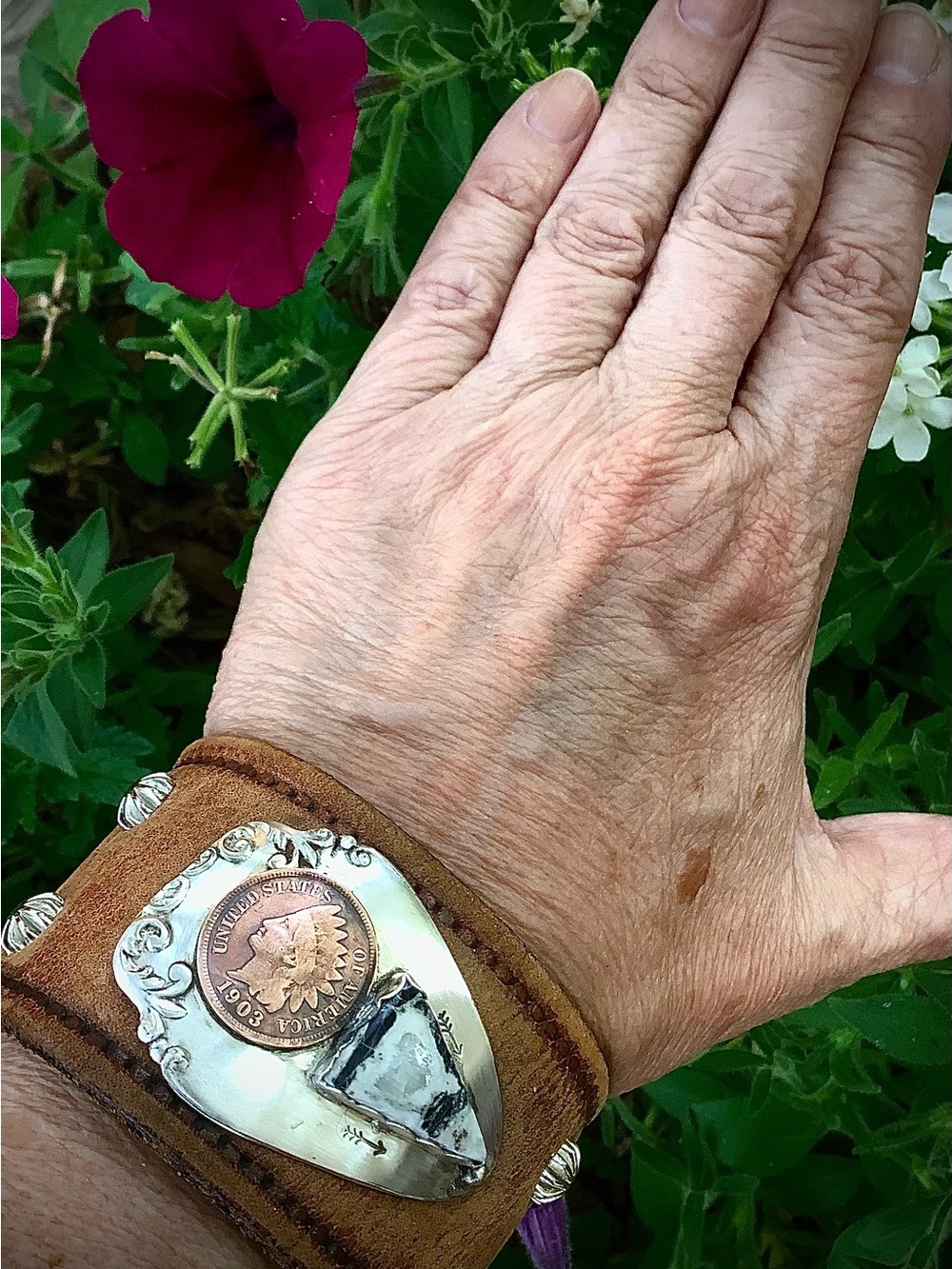 Leather cuff, white Buffalo/ Indianhead penny